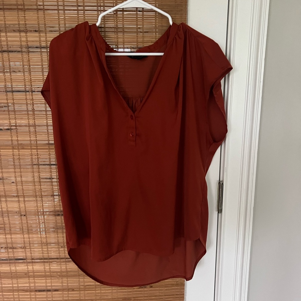 Banana Republic Burnt Orange Tee Shirt Blouse